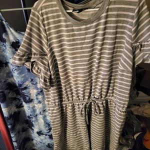 LANE BRYANT "FIT N FLARE" GREY & WHITE PULLOVER DRESS.  WOMEN'S PLUS SIZE 22/24